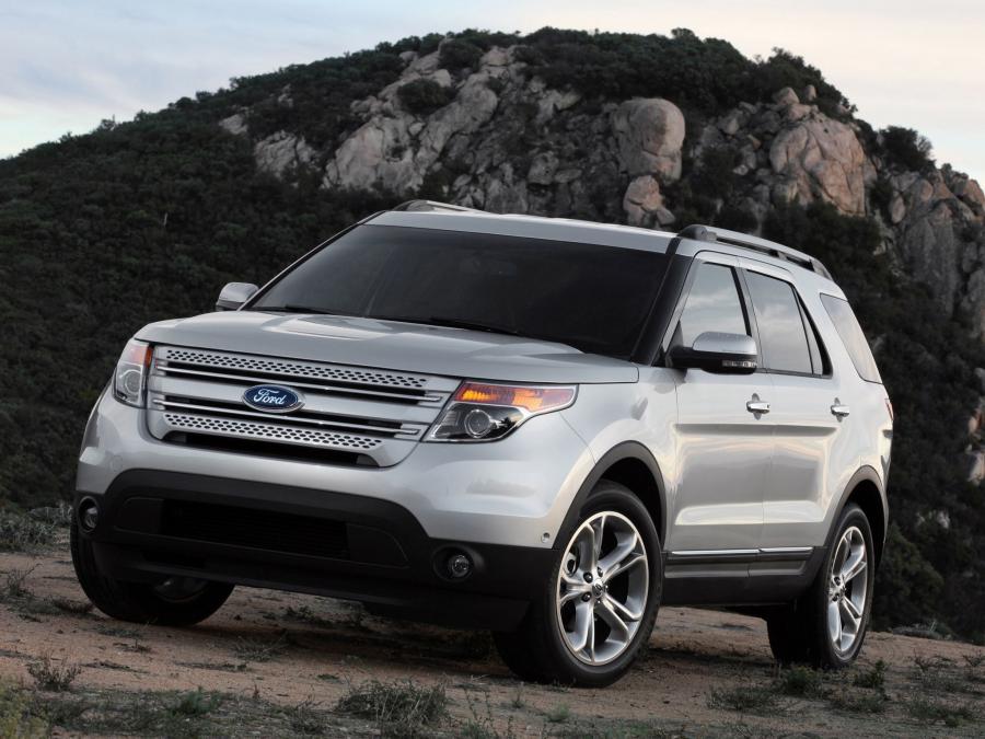  Ford Explorer 2010 года  (фото 28 из 30)